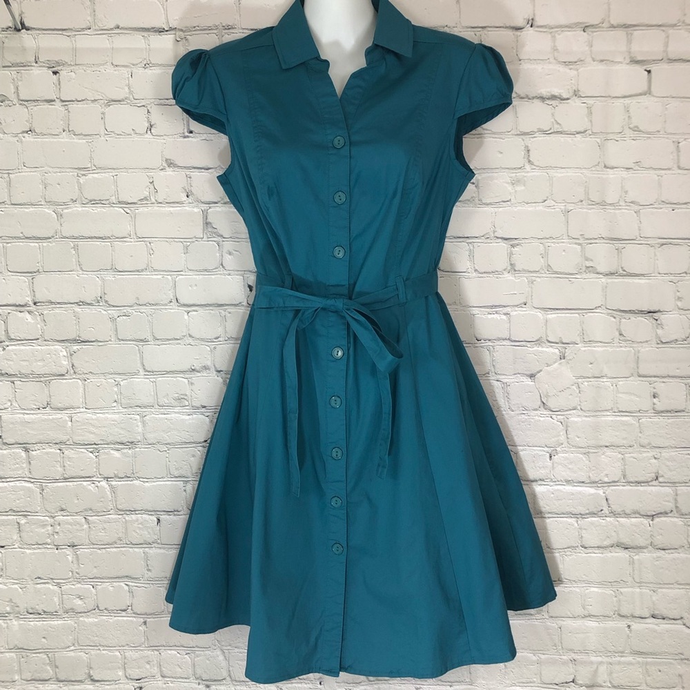 NWOT ModCloth Fervour Belted Shirtdress